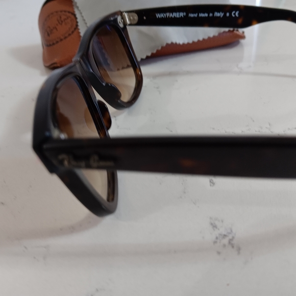 Ray Ban Wayfarer - Picture 3 of 8